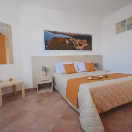 Il Cardellino 3* San Vincenzo