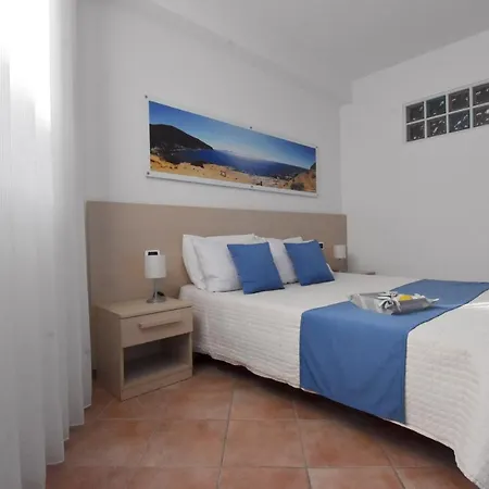 Il Cardellino アパートホテル