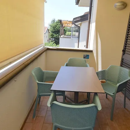Aparthotel Il Cardellino 3*